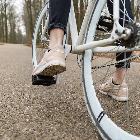 - Restaurant De 4 Jaargetijden Hotell 3*