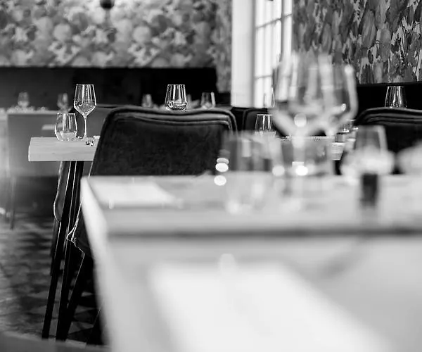 - Restaurant De 4 Jaargetijden 3* Epen