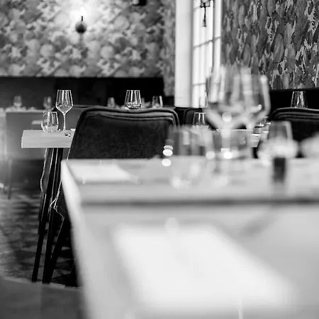 - Restaurant De 4 Jaargetijden 3* 에펜
