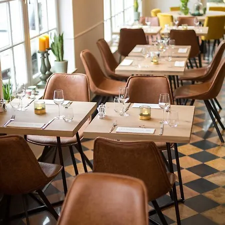 - Restaurant De 4 Jaargetijden 3* Epen