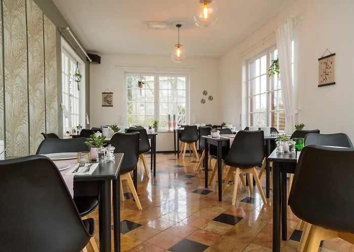 - Restaurant De 4 Jaargetijden Отель 3*